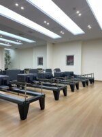 Full-Track Aluminum Alloy Pilates Reformer Core Bed - Image 6