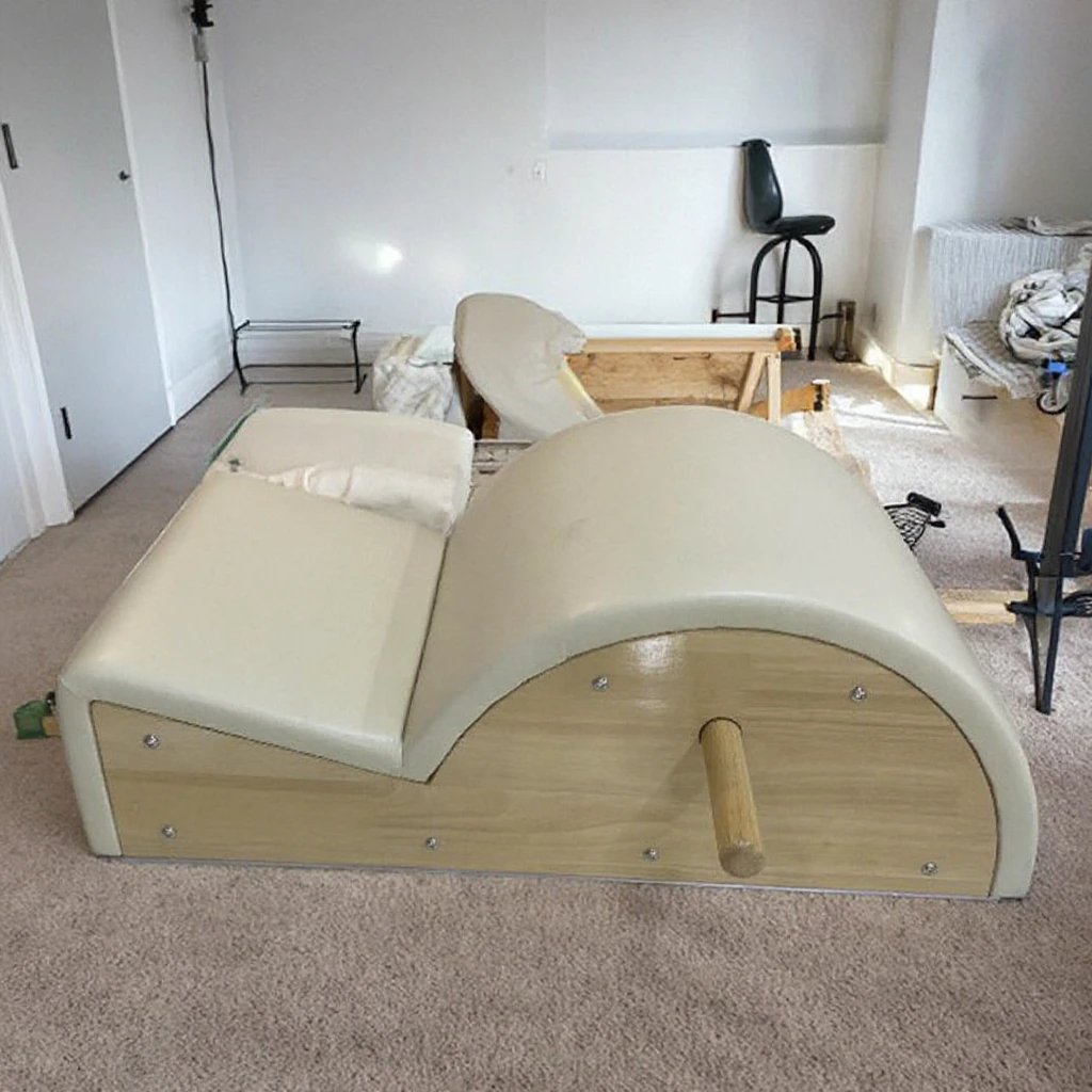 H2c87b9dd86c7448e91e7e0d17f6c48d3r Professional Adjustable Spine Corrector Pilates Machine - Image 1